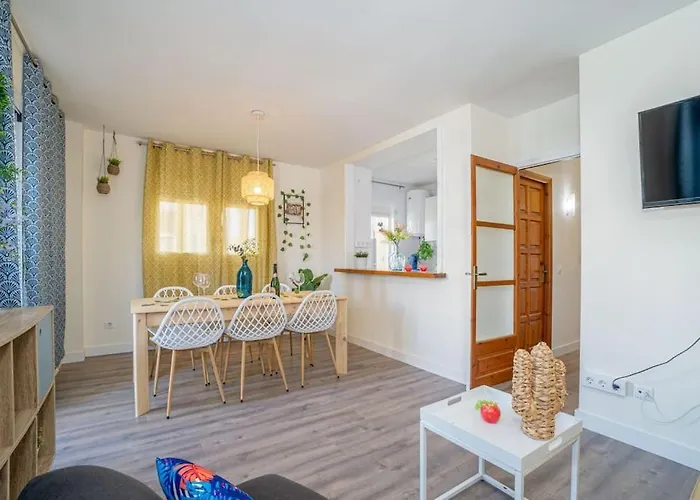 Est 22-Amplio Apartamento En Pleno Centro Junto Al Mar, Wifi Fibra, Parking