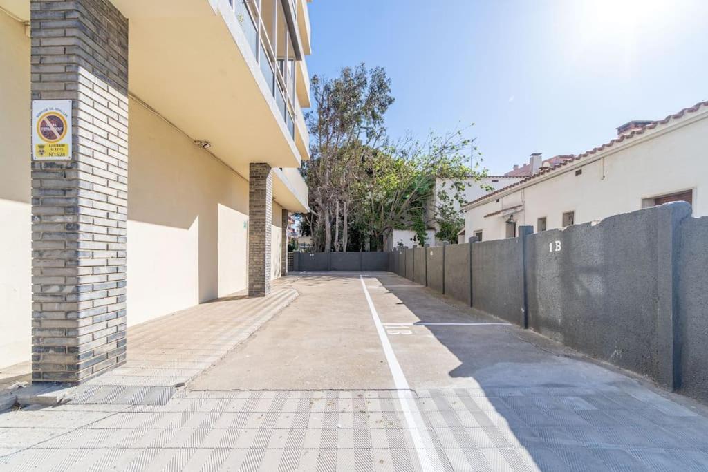 Est 22-amplio En Pleno Centro Junto Al Mar, Wifi Fibra, Parking * Roses
