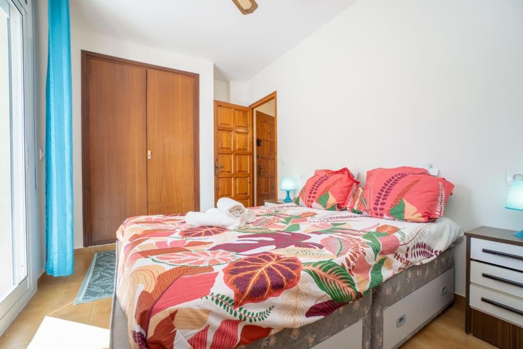Est 22-amplio En Pleno Centro Junto Al Mar, Wifi Fibra, Parking Roses