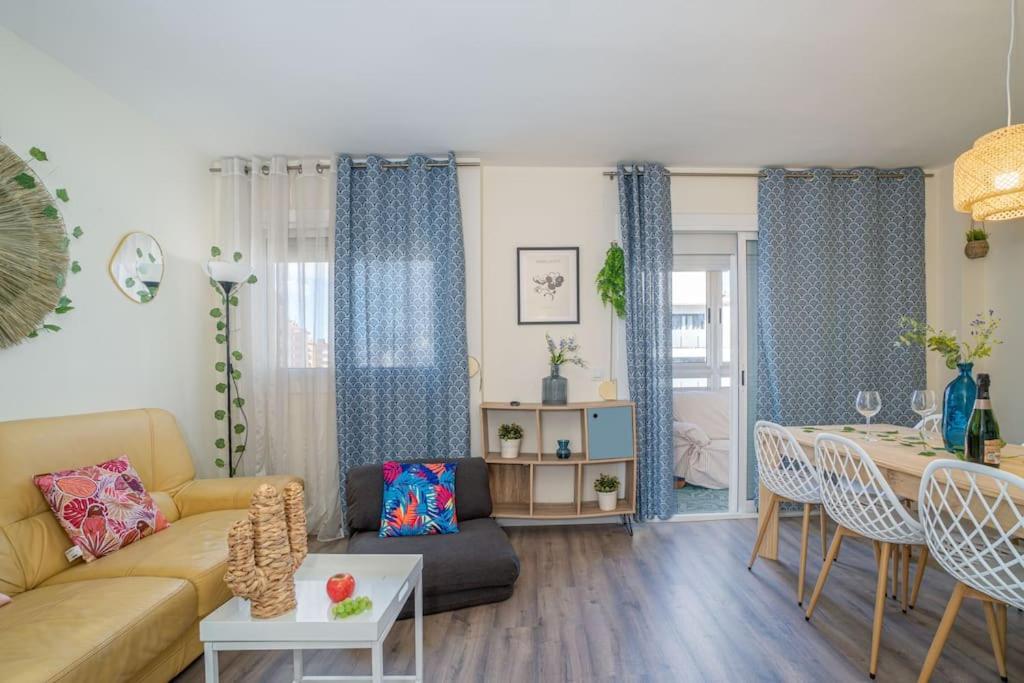 Est 22-amplio En Pleno Centro Junto Al Mar, Wifi Fibra, Parking Apartment *